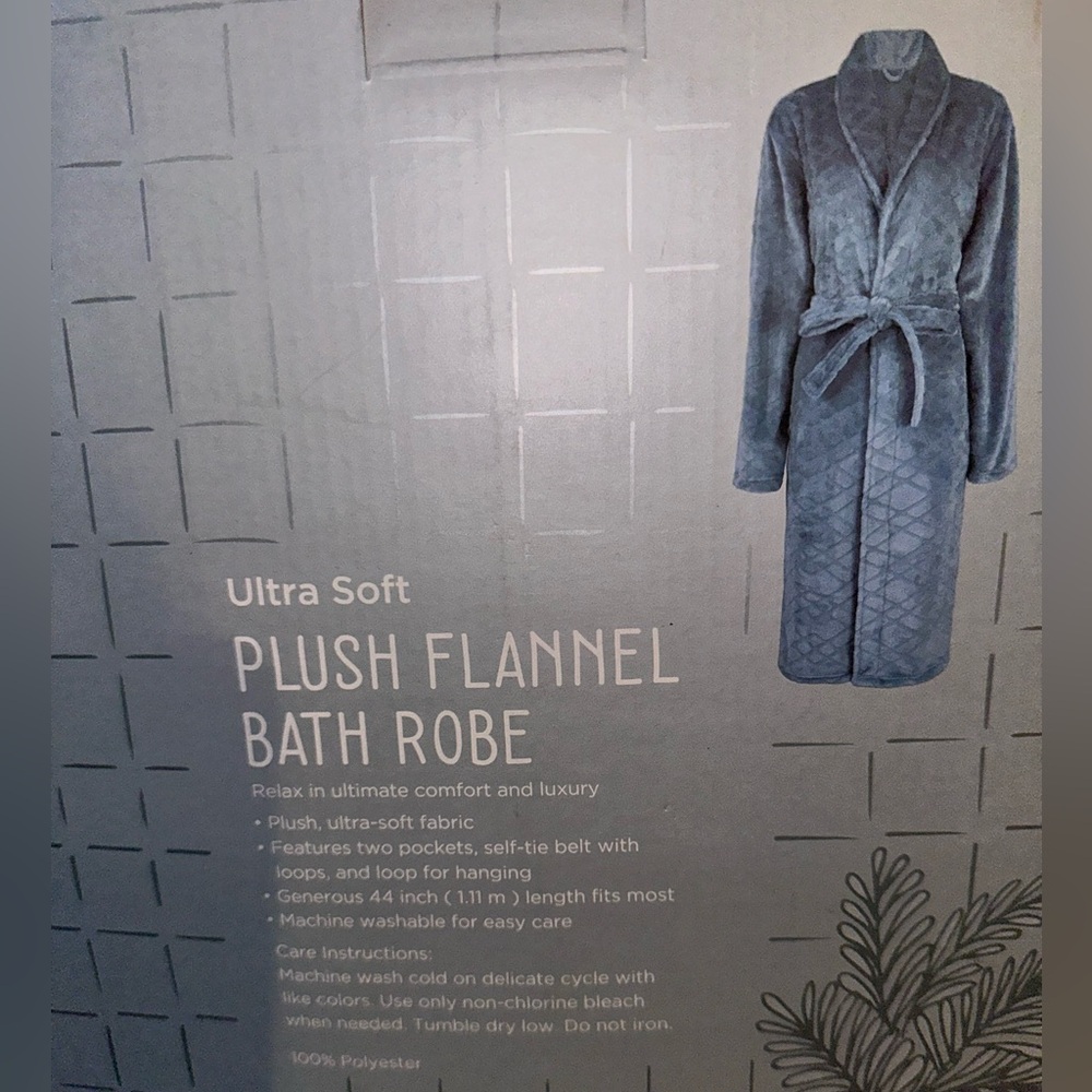 Plush Robe - Picture 2 of 2